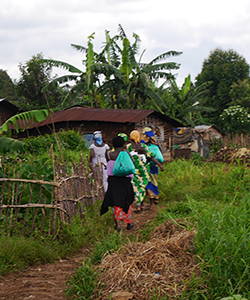 Kavumu women on path