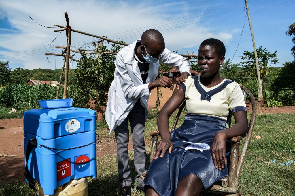 COVID 19 Vaccine Access In Kenya Illustrates Dire Global Inequity PHR   GettyImages 1232969375 